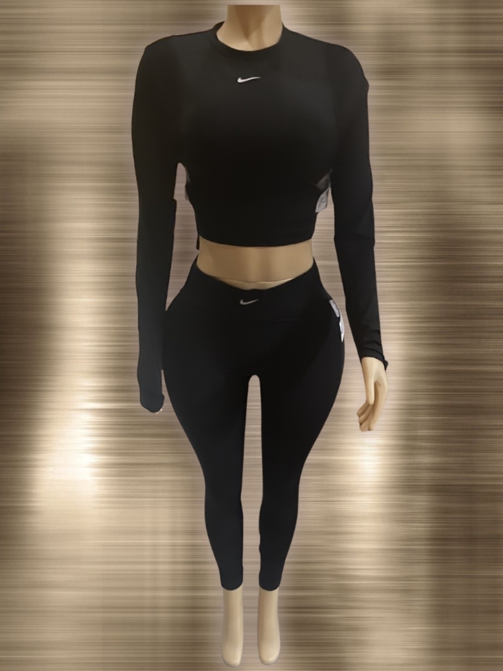 Nike Pro AeroAdapt